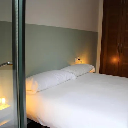 2d.tres Y Balcon Con Vistas Al Parque Apartmán Ourense