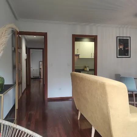 2d.tres Y Balcon Con Vistas Al Parque * Ourense